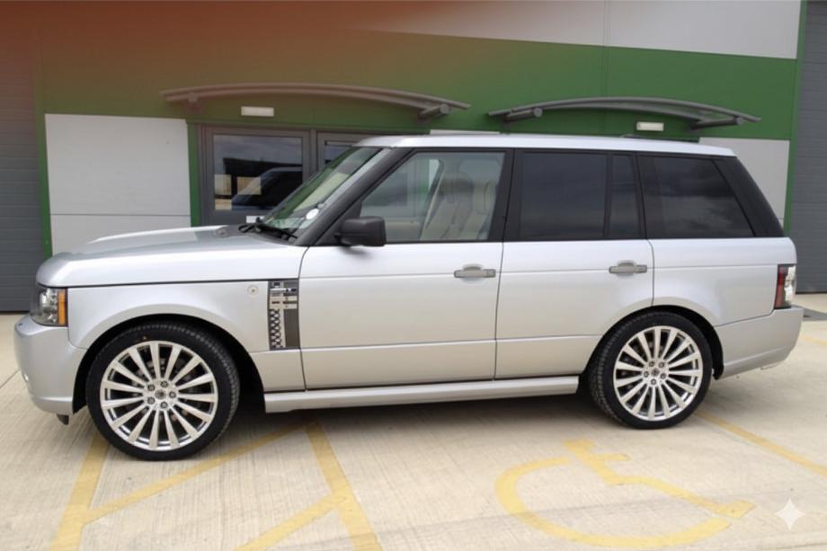 Range Rover III L322 2002-2012 Bas de Caisse Autobiography (2 pcs, ABS) Image