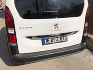 Peugeot Partner/Rifter 2019- Baguette inox au-dessus de la plaque d'immatriculation photo 2