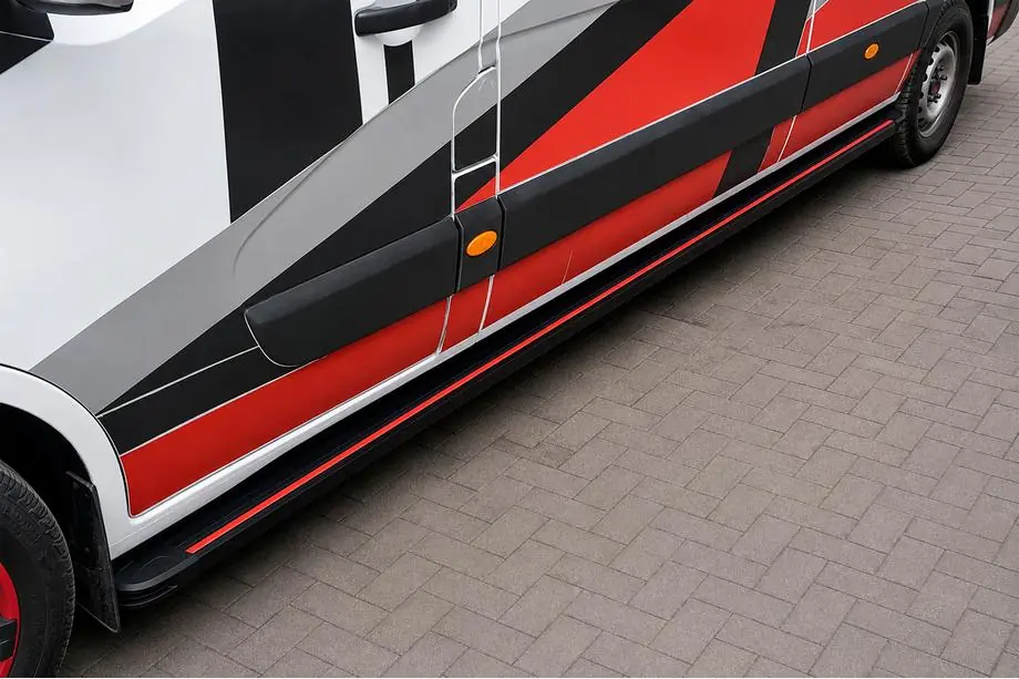 Renault Master 2011-2023 Marchepieds Latéraux Maya Red (2 pcs, Aluminium) Image