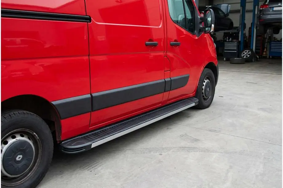 Renault Master 2011-2023 Marchepieds Latéraux Maya V1 (2 pcs, Aluminium) Image