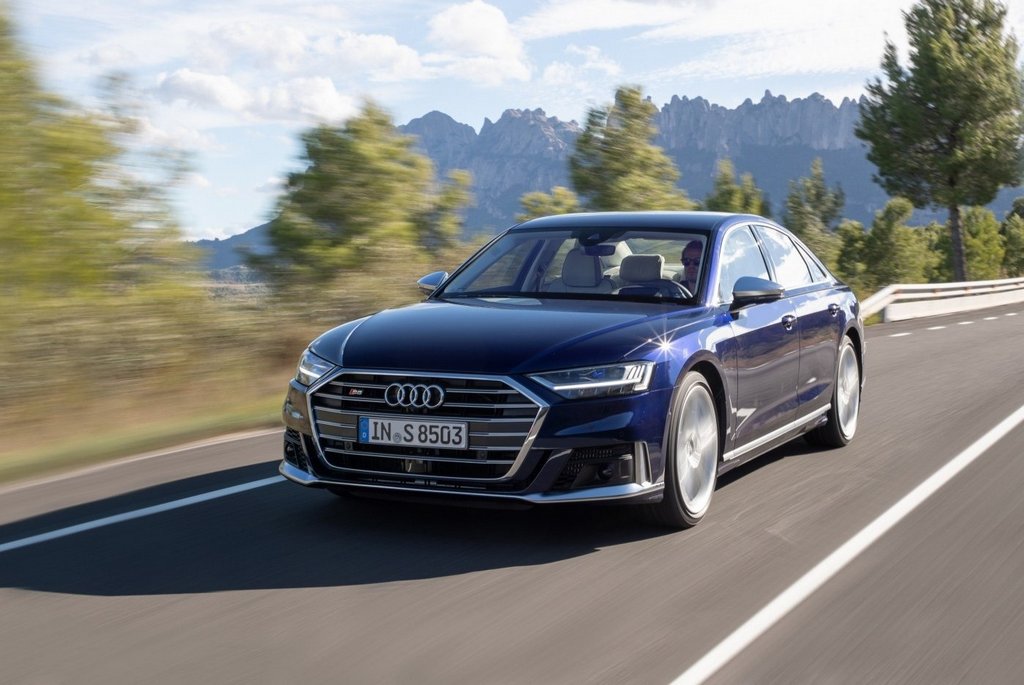 Sport berline de luxe Audi S8