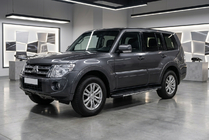 Mitsubishi Pajero Wagon IV 2006-2021 Marchepieds latéraux Bosphorus Grey (2 pcs, aluminium) photo 1