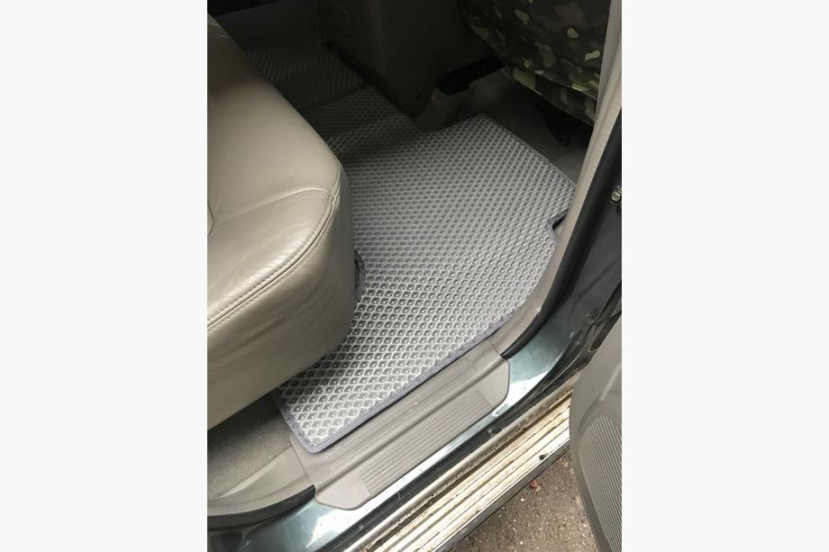 Nissan Patrol Y61 1997-2011 Tapis de sol EVA (Gris) Court, 4 pièces (avant et arrière) Photo 4