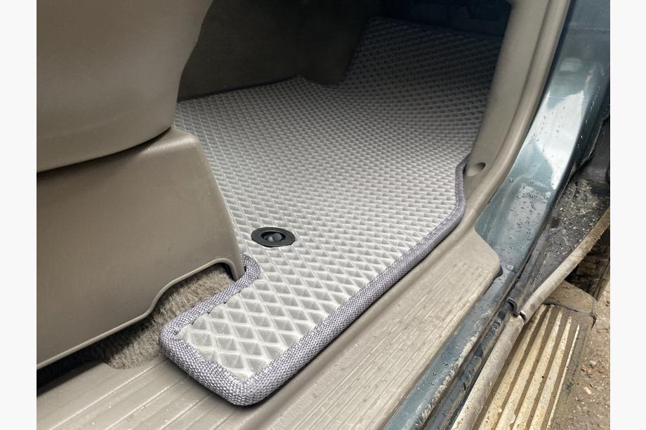 Nissan Patrol Y61 1997-2011 Tapis de sol EVA (Gris) Court, 4 pièces (avant et arrière) Photo 9