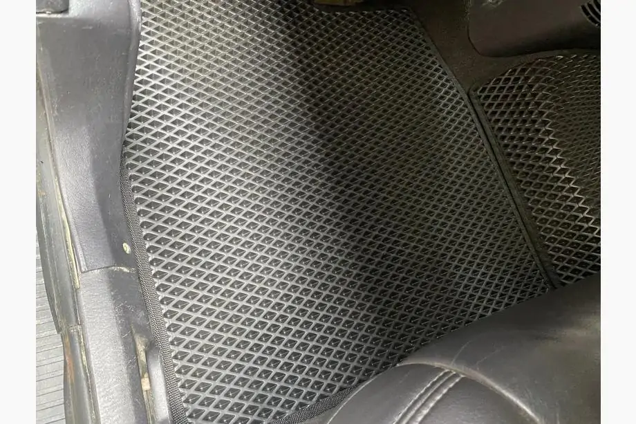 Jeep Cherokee XJ 1984-2001 Tapis de sol EVA (noirs) Photo 3