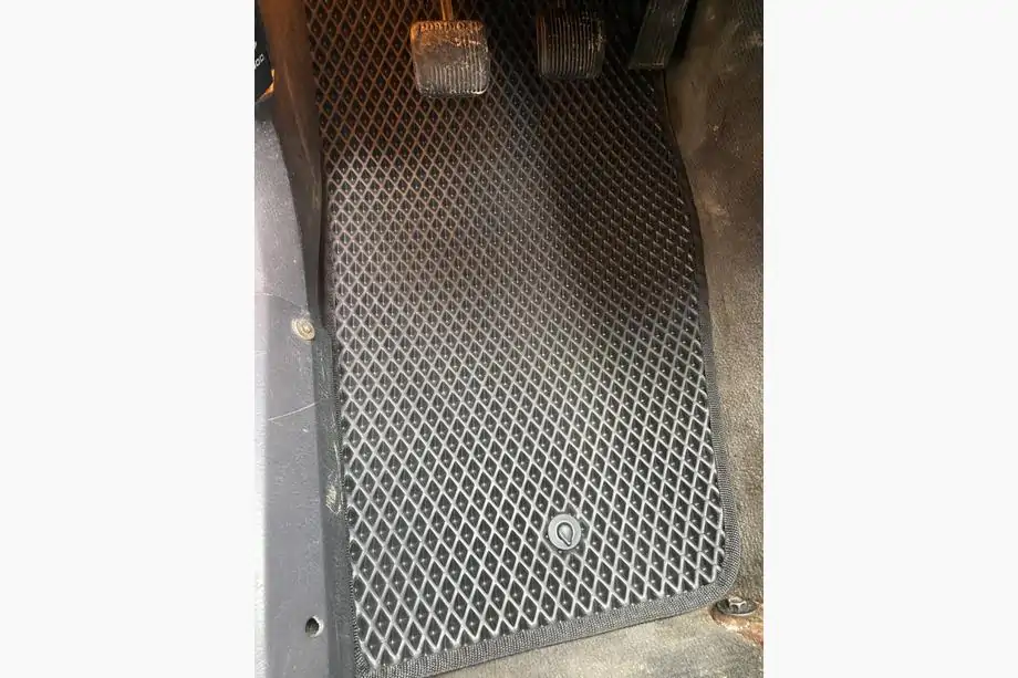 Jeep Cherokee XJ 1984-2001 Tapis de sol EVA (noirs) Photo 5