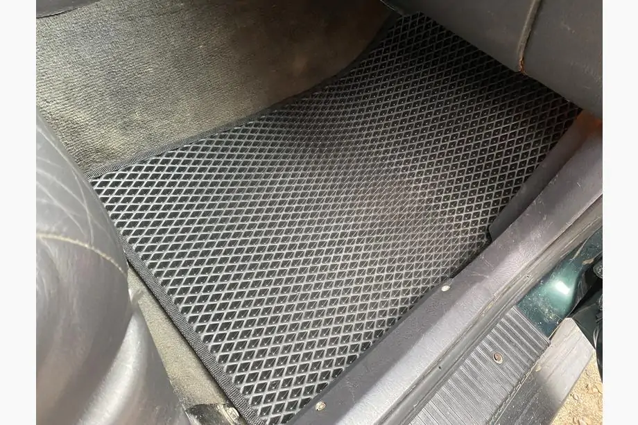 Jeep Cherokee XJ 1984-2001 Tapis de sol EVA (noirs) Photo 7
