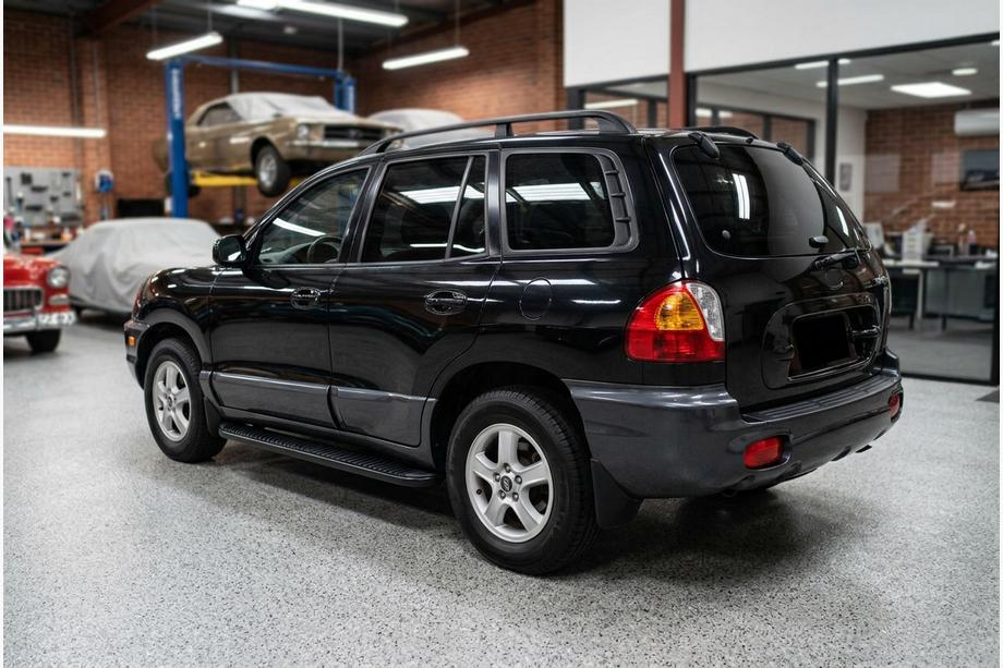 Hyundai Santa Fe 1 2000-2006 Marchepieds Latéraux Tayga Black (2 pcs, Aluminium) Image