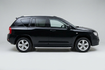 Jeep Compass 2006-2016 Marchepieds Latéraux BlackLine (2 pcs, Aluminium) photo 1
