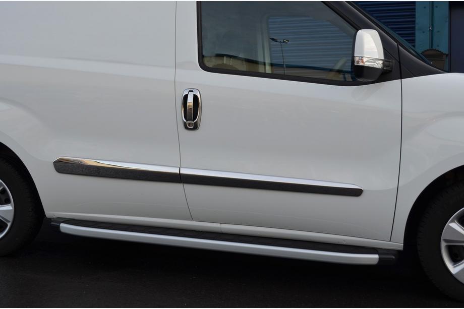 Fiat Fiorino/Qubo 2008-2024 Couvre-poignées et entourages chromés (inox, 8 pièces) Carmos - Acier Inoxydable Turc Photo 2