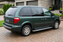 Chrysler Voyager 2001-2007 Marchepieds Latéraux Maydos V2 (2 pcs, Aluminium) photo 1