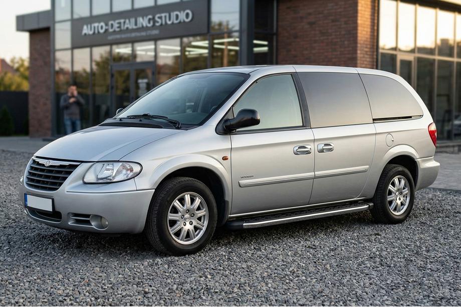 Chrysler Voyager 2001-2007 Marchepieds Latéraux BlackLine (2 pcs, Aluminium) Image