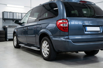 Chrysler Voyager 2001-2007 Marchepieds Latéraux Tayga V2 (2 pcs, Aluminium) photo 1