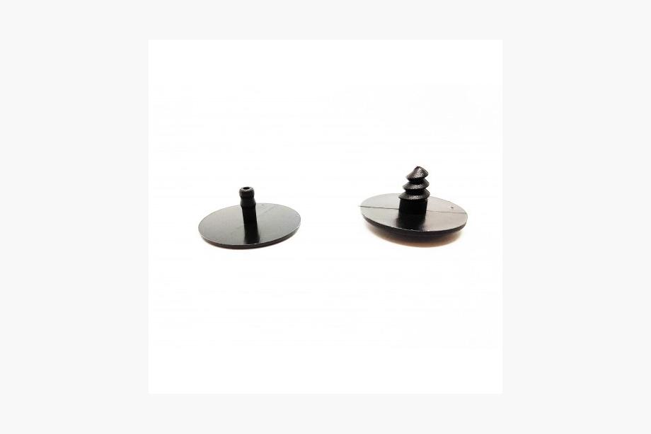 Clip universel de fixation pour tapis de voiture Photo 4