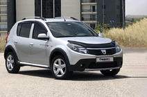 Dacia Sandero 2007-2013 Déflecteur de capot (EuroCap) photo 4