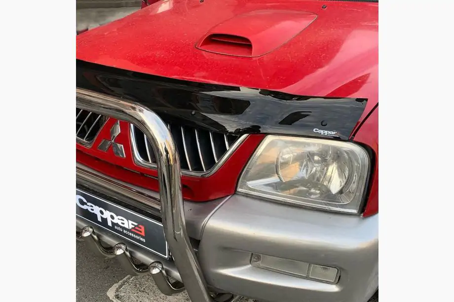 Mitsubishi L200 1996-2006 Déflecteur de capot (EuroCap) Photo 3