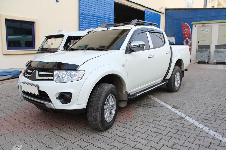 Mitsubishi L200 2006-2015 Déflecteur de capot (EuroCap) Photo 4