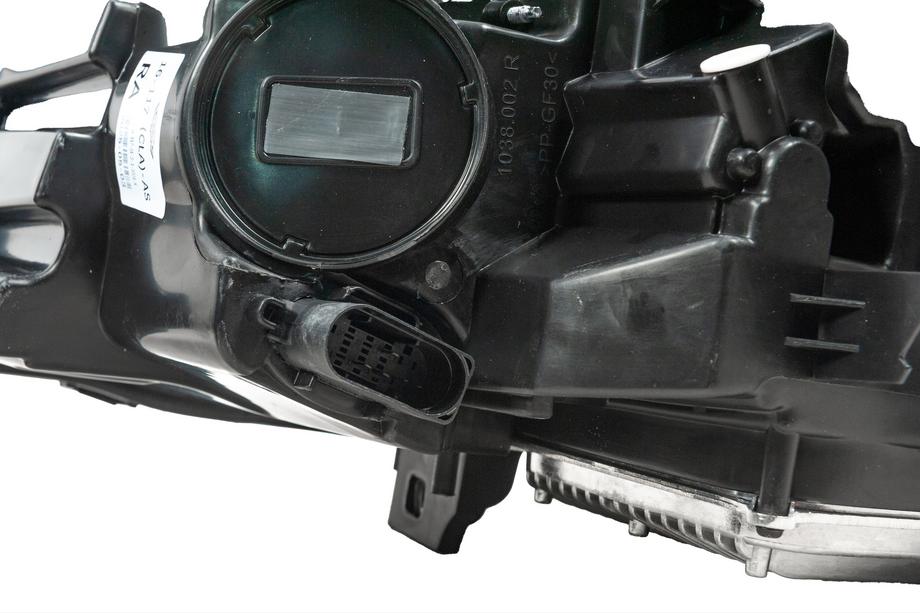Mercedes CLA C117 2013-2019 Phares avant avec LED (2 pcs) Photo 7