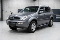 SsangYong Rexton I 2001-2017 Marchepieds Latéraux New Vision Black (2 pcs, Aluminium) 2005-2012 photo 1