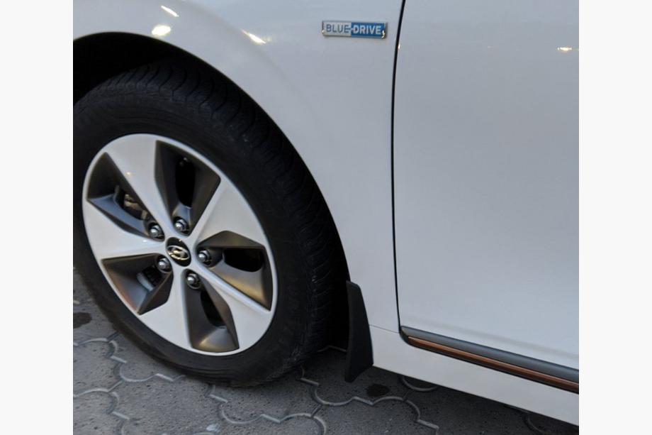 Hyundai Elantra (AD) 2015-2020 Bavettes Premium (4 pcs) Photo 2