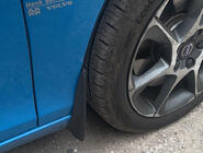 Volvo V40 2012- Bavettes Premium d'Origine (2012-2016, 4 pcs) photo 1
