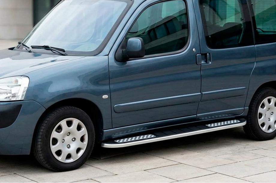 Peugeot Partner 1996-2008 Marchepieds Latéraux Tayga V2 (2 pcs, Aluminium) Image