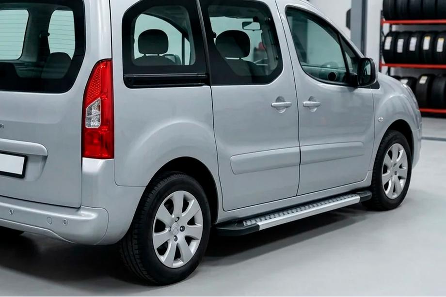Peugeot Partner Tepee 2008-2018 Marchepieds Latéraux New Vision Grey (2 pcs, Aluminium) Image