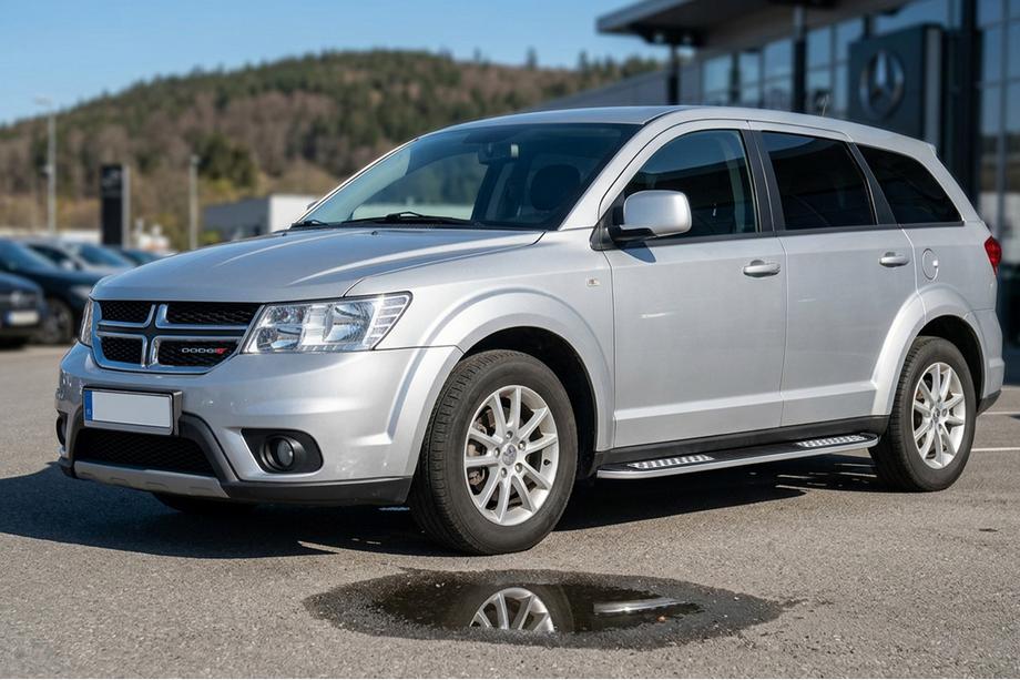 Dodge Journey 2008-2020 Marchepieds Latéraux Tayga V2 (2 pcs, Aluminium) Image