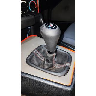 Pommeau de levier de vitesse OEM (similicuir, noir lisse) BMW 5 Series E34 1988-1995 photo 4