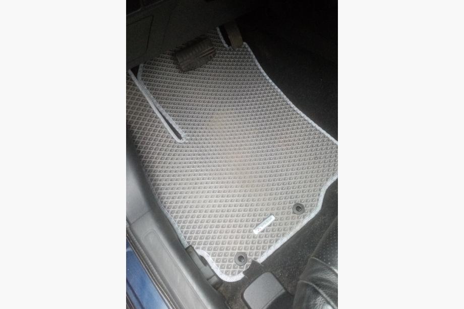 Mitsubishi Outlander 2012-2021 Tapis de sol EVA (Gris) Image