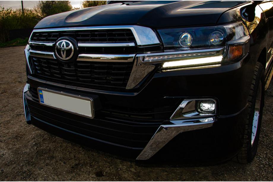 Toyota Land Cruiser 200 2007-2021 Kit carrosserie 2016-2021 (Executive 2021) Blanc Photo 12