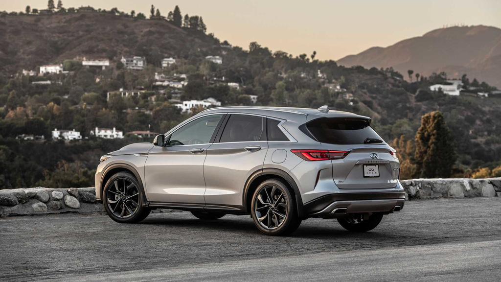 Le crossover Infiniti QX50 a été mis à jour en externe et élargi la configuration de base