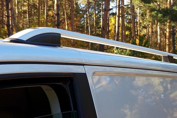 Barres de toit pour Volkswagen T5 Caravelle