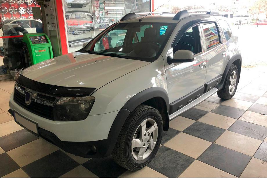 Dacia Duster 2008-2018 Extensions d'ailes lisses (8 pcs, plastique) Photo 9