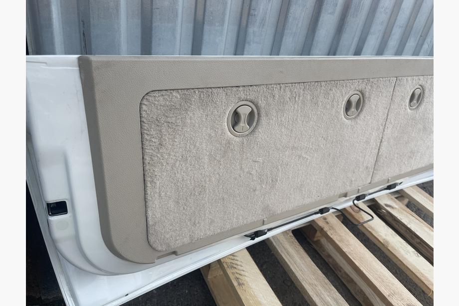 Toyota Land Cruiser 200 2007-2021 Couvercle de coffre inférieur 2016+ blanc (OCCASION, original) Photo 4