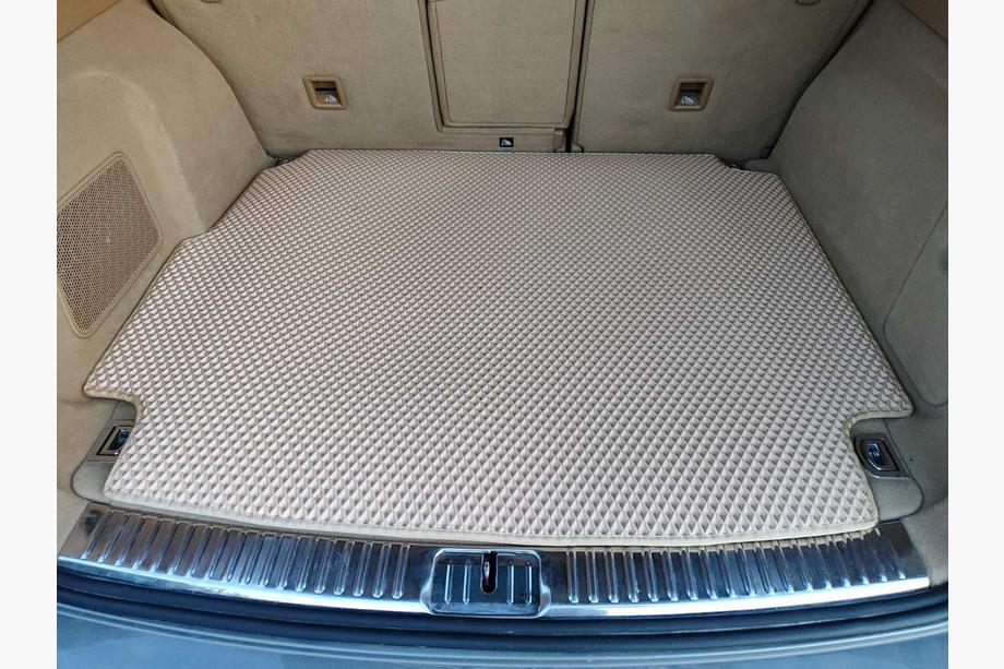 Porsche Cayenne 2010-2017 Tapis de coffre avec caisson de basses (EVA, gris) Image