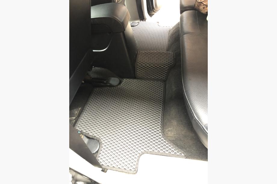 Mitsubishi Pajero Sport 2008-2015 Tapis de sol EVA (noirs) Photo 8