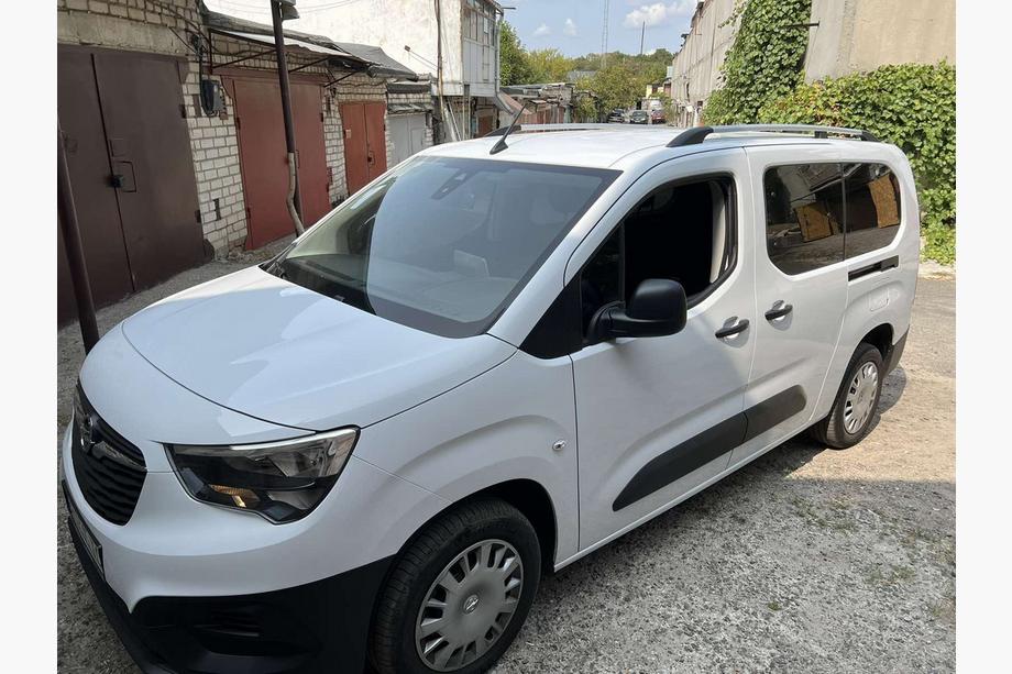 Peugeot Partner/Rifter 2019- Barres de toit OmsaLine Solid (2 pcs, gris) Image