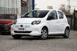 Examen de la berline électrique compacte BYD E1 photo 3