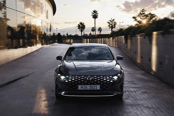 Mise à jour de la sixième incarnation de la berline Hyundai Grandeur