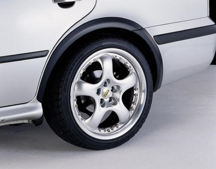 Doublure pour les passages de roue d’une voiture: avantages, but, matériaux