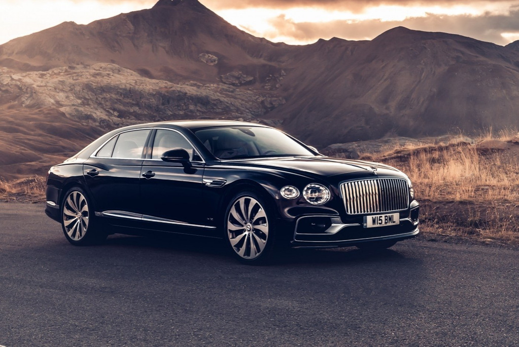 Examen de la berline de luxe à traction intégrale Bentley Flying Spur
