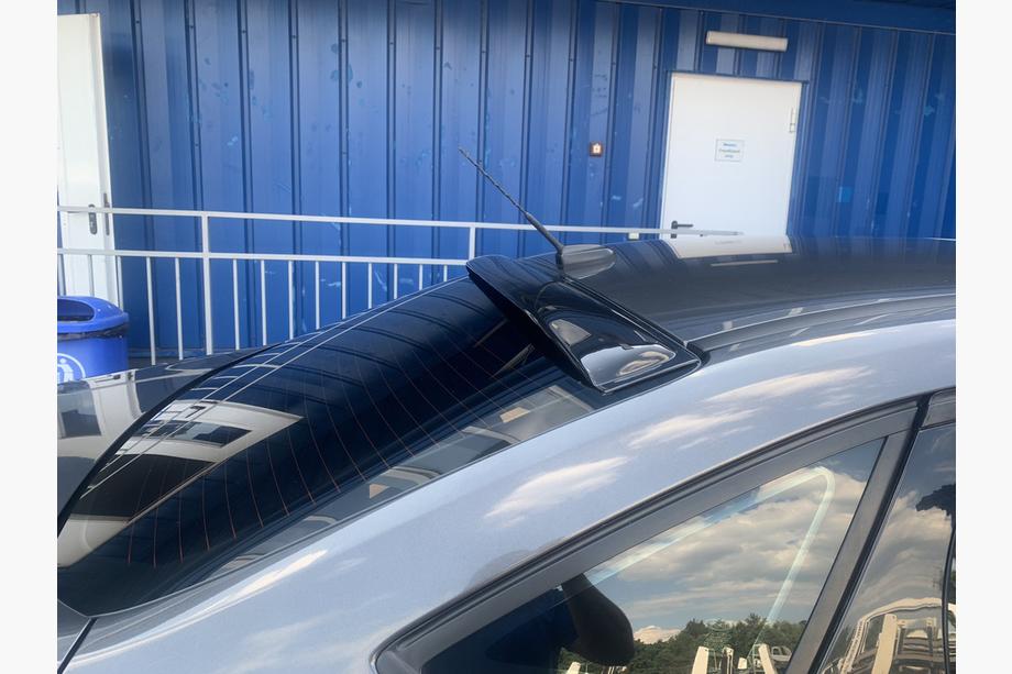 Ford Focus III 2011-2017 Casquette de lunette arrière Sedan (ABS) Image