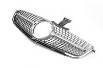 Mercedes C-class W204 2007-2015 Calandre Avant Diamond Silver (pour C63) photo 3