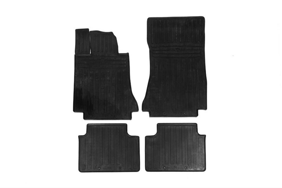 Alfa Romeo Giulia 2016-2022 Tapis de sol en caoutchouc Stingray noirs (4 pcs) Image