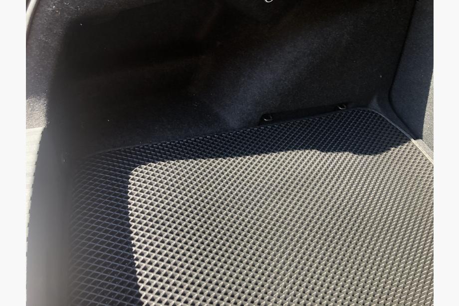 Skoda Octavia IV A8 2020- Tapis de coffre (EVA, Noir) Photo 5