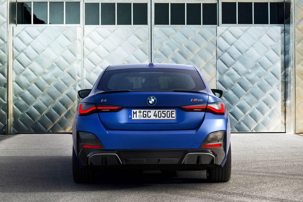 La première génération du liftback électrique BMW i4 Photo 2