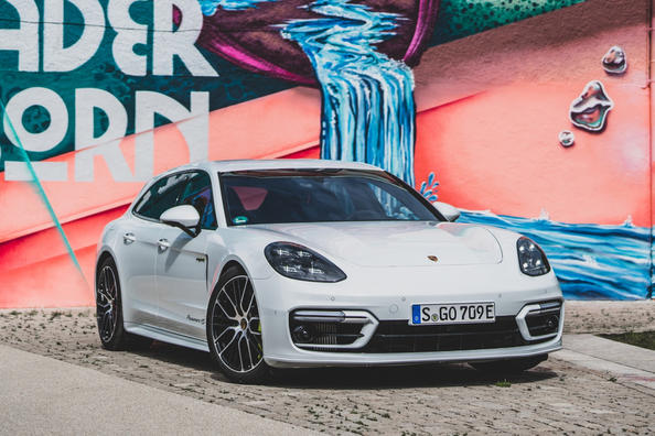 Test du break à traction intégrale Porsche Panamera Sport Turismo Photo 3