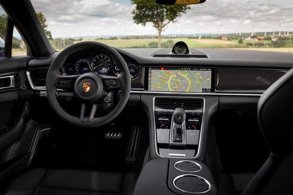 Test du break à traction intégrale Porsche Panamera Sport Turismo Photo 10
