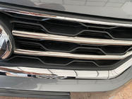 Volkswagen T-Roc 2017-2025 Couvre-calandre (4 pcs, inox) photo 10